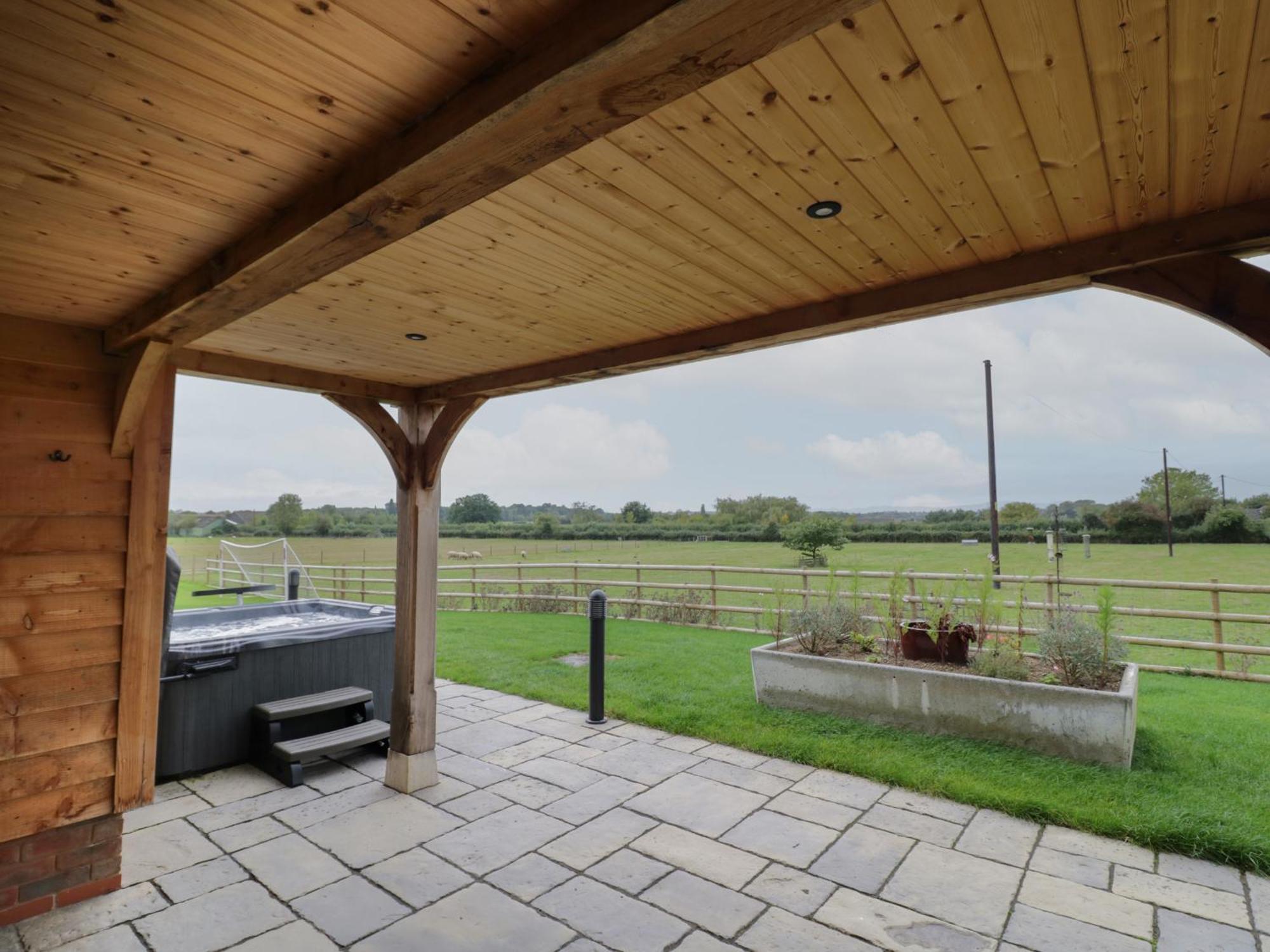 Hallgarth Farm Holiday Lodge Pershore Exterior photo