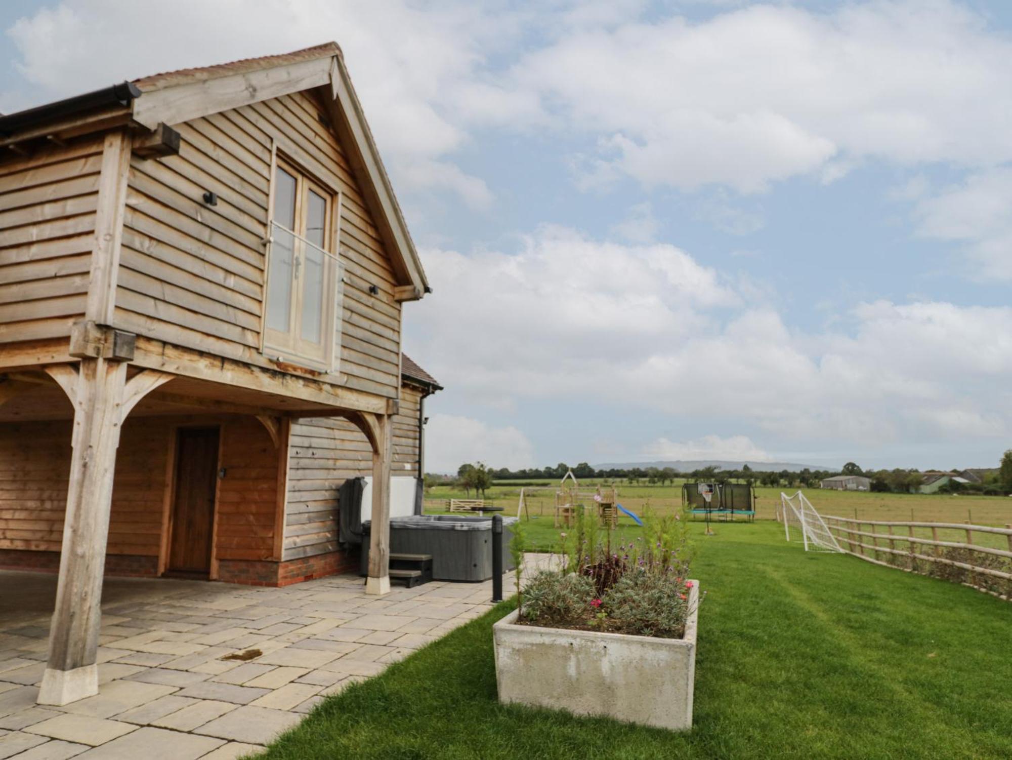 Hallgarth Farm Holiday Lodge Pershore Exterior photo